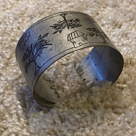 Etched Cuff bracelet - Picture 1 of 10